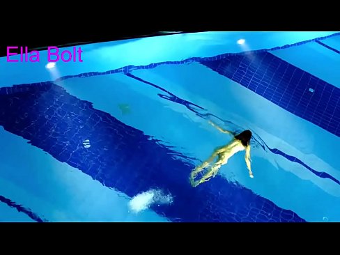 ❤️ Não consigo parar de ver, jovem loira apanhada a nadar nua na piscina da estância balnear ELLA BOLT ☑ Porno em pt.mobilecric.top